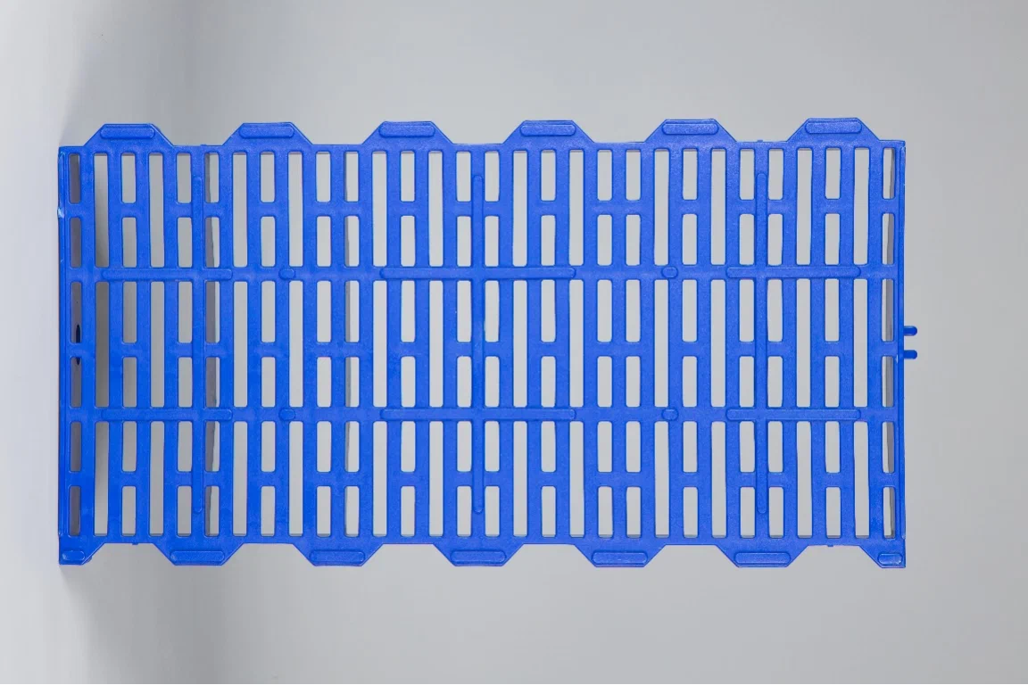 Plastic slat